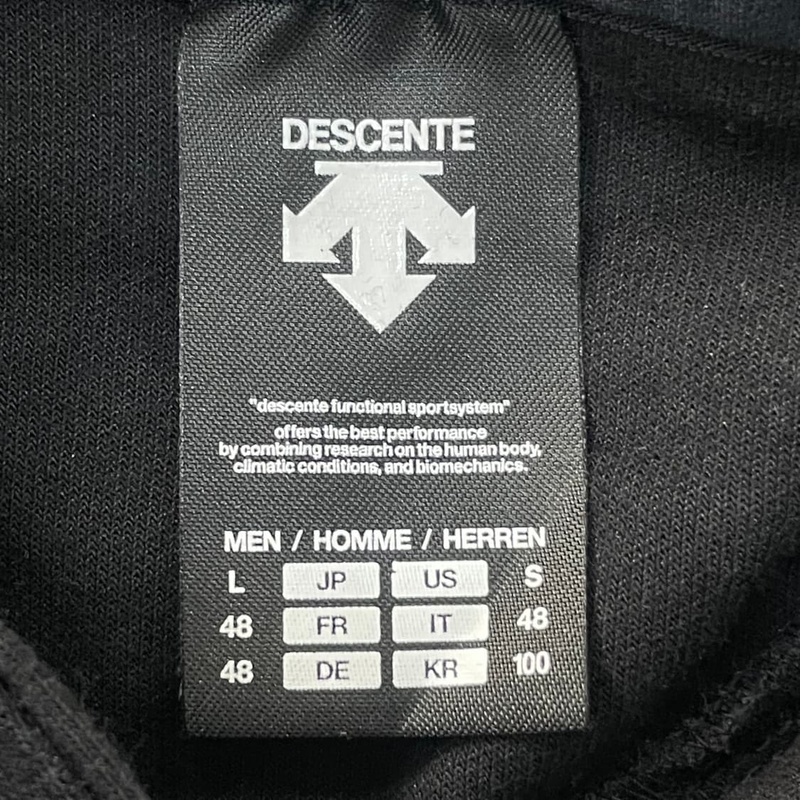 100 데상트 공용 스포츠 후드티 0303S1 상품이미지2