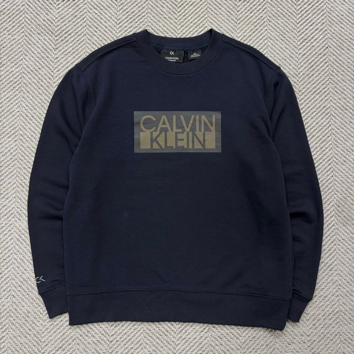 캘빈클라인 프린팅 맨투맨 v2322 상품이미지1