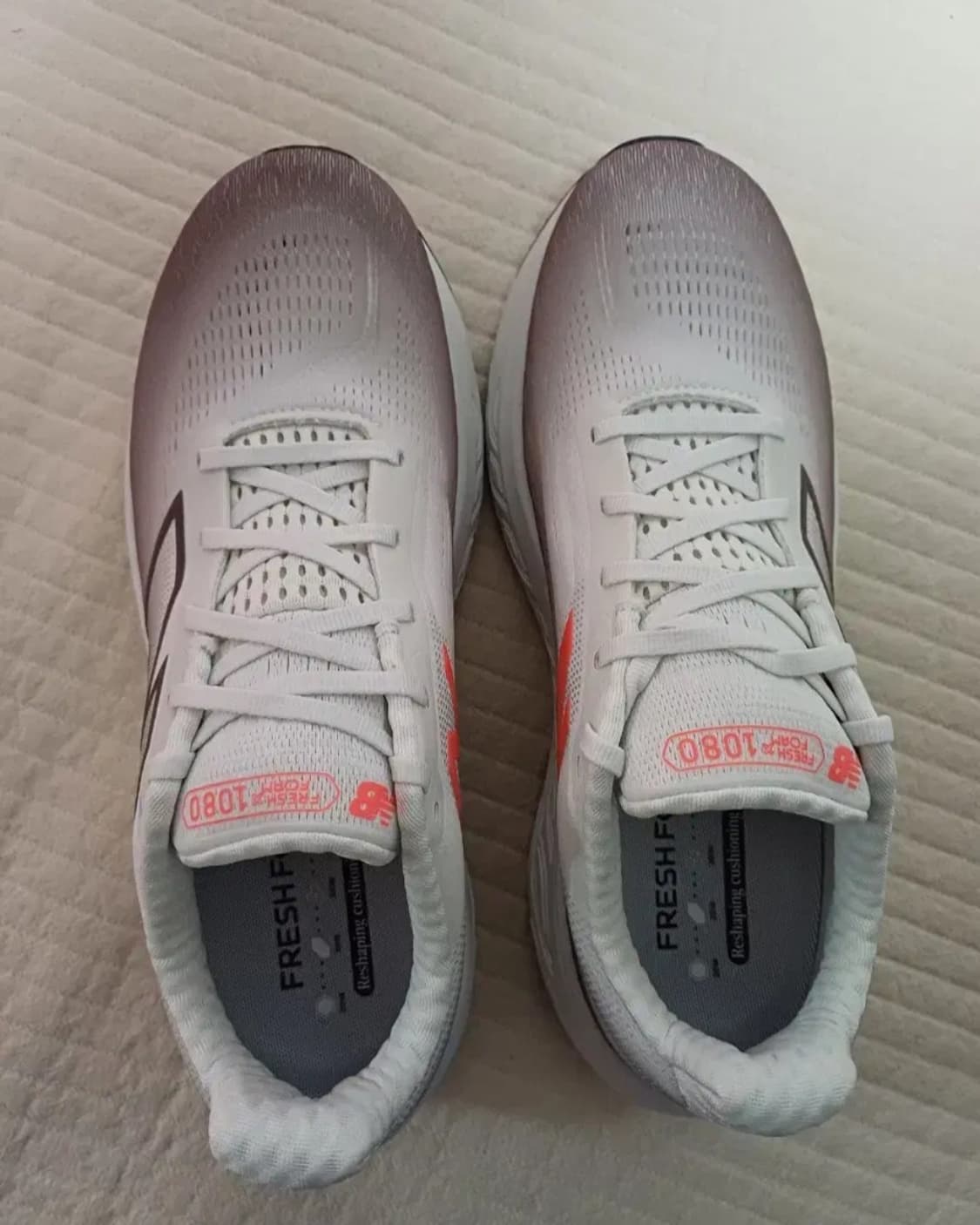 (새상품) 뉴발란스 런닝화 1080V14 280사이즈 상품이미지2