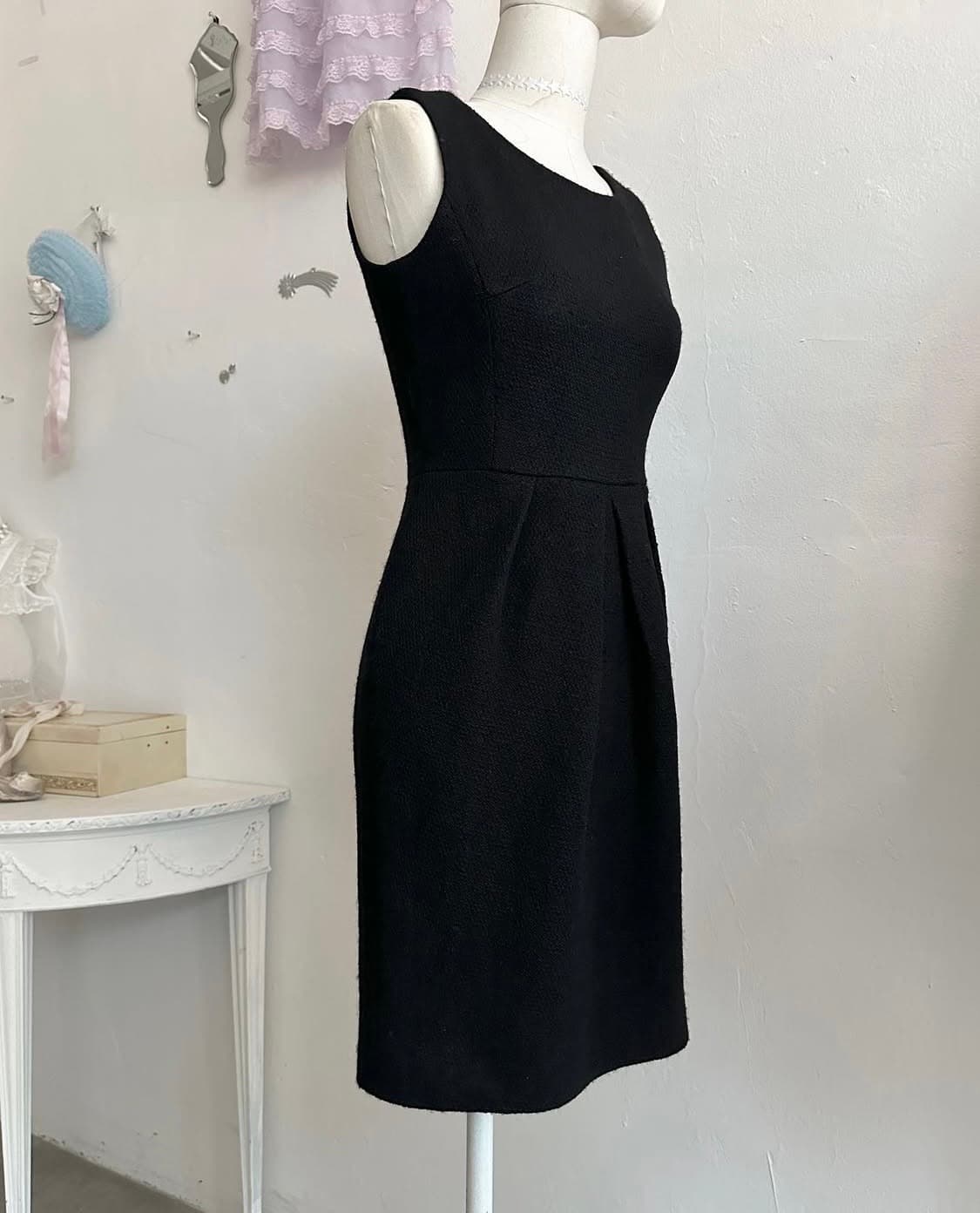 simplicity slim black wool dress 상품이미지3