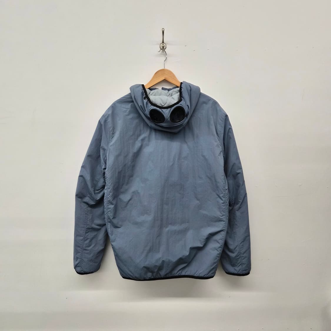 CP 컴퍼니 고글 후드 패팅 재킷 남성 M 상품이미지7