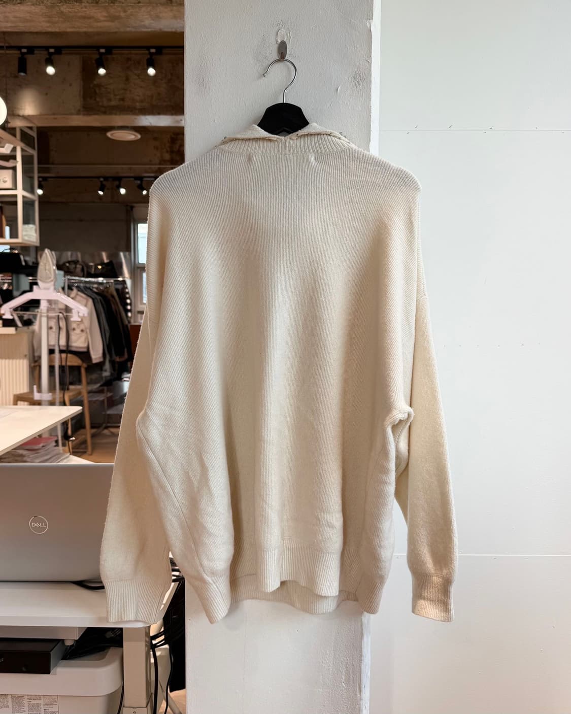 알렉산더왕 아이보리 큐빅 울 터틀넥 니트 상품이미지7