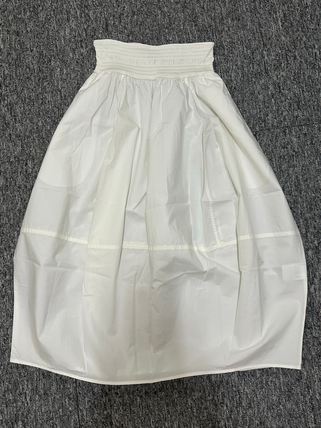 Cos 코스 치마 스모킹 패널 미디 스커트 화이트 상품이미지4