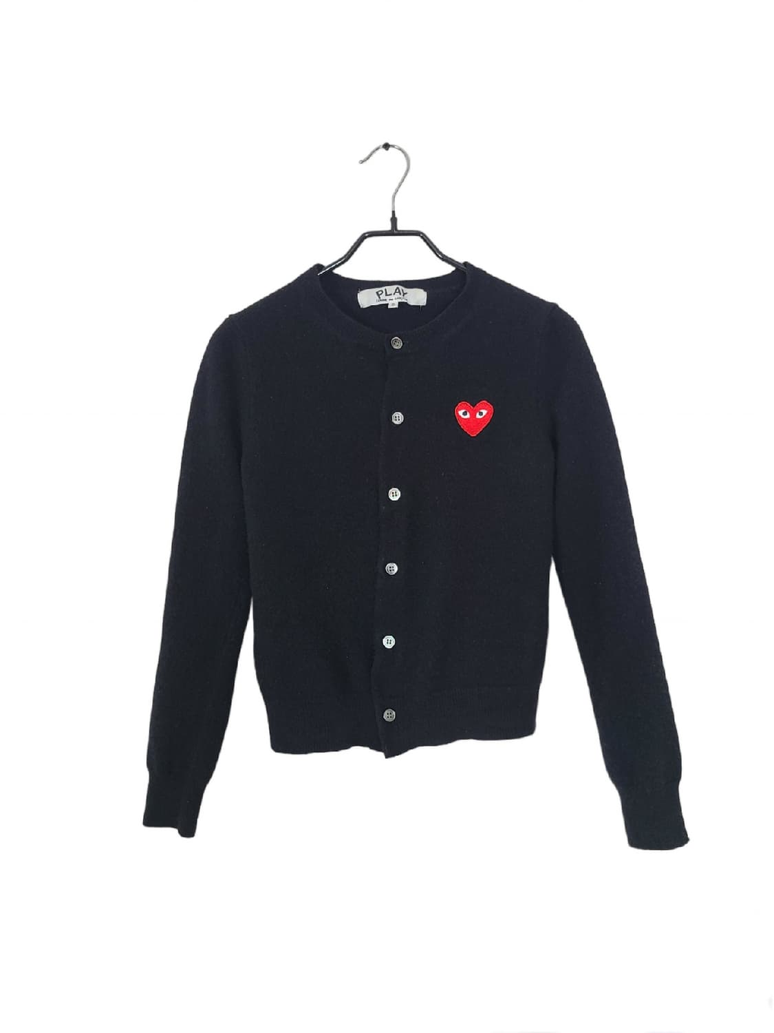 꼼데가르송 여성 라운드넥 플레이 가디건 레드와펜 블랙 상품이미지1