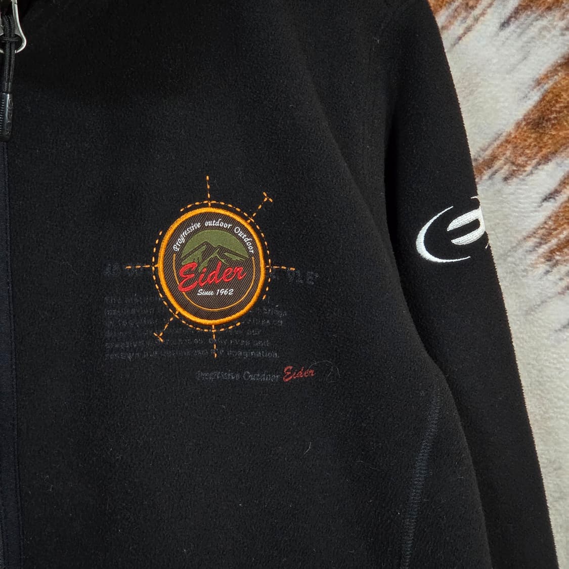 아이더 블랙 후리스 집업 상품이미지3