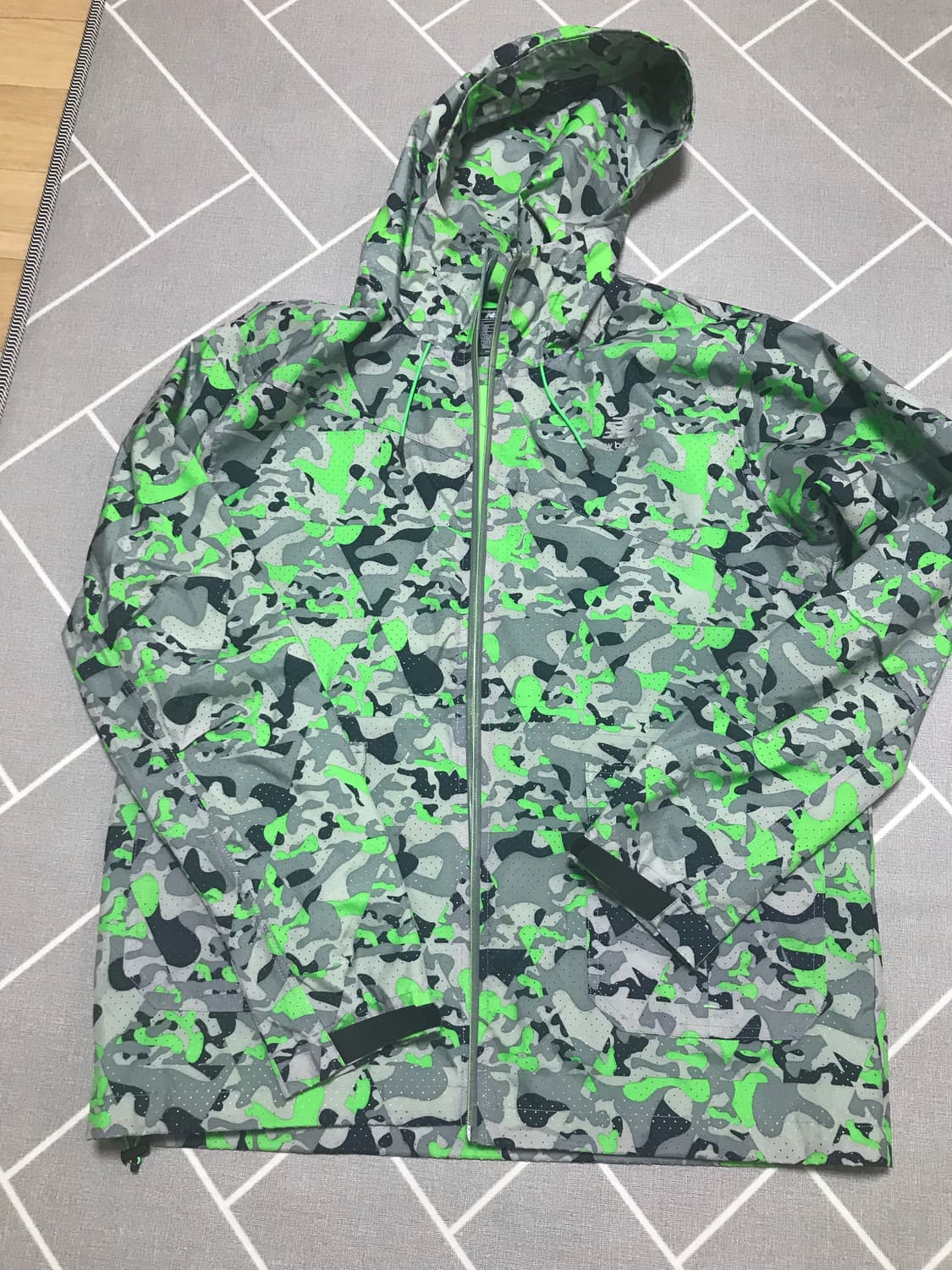 뉴발란스 바람막이  상품이미지1