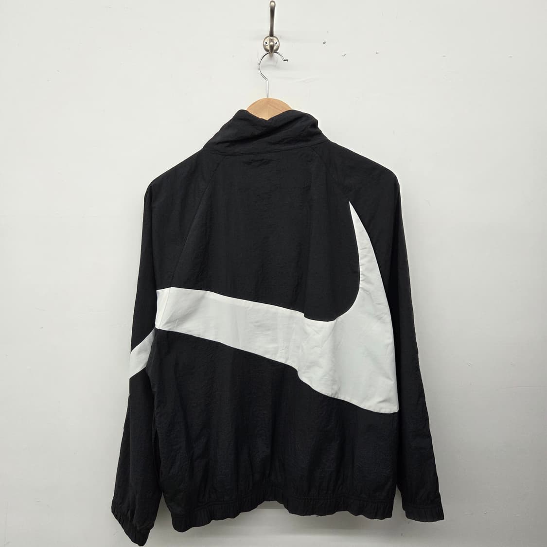 나이키 빅스우시 바람막이 블랙/화이트 남m 상품이미지5