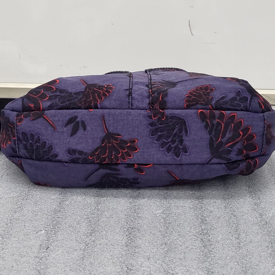 키플링 정품 크로스백 퍼플 꽃무니 30x23 상품이미지6