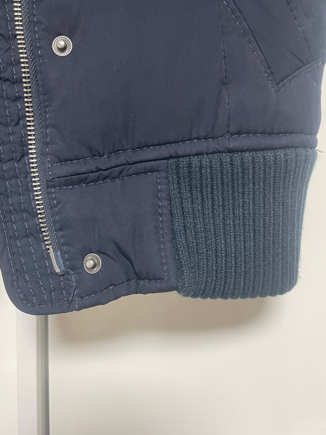 아베크롬비 패딩조끼 판매합니다 (S) 상품이미지5