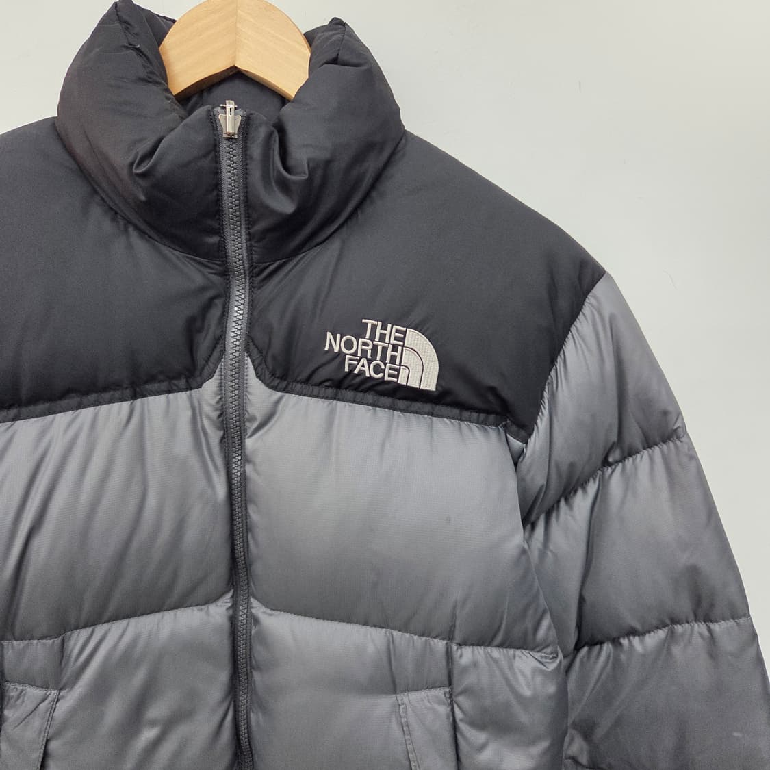 노스페이스 눕시 패딩 그레이/블랙 남m 상품이미지3