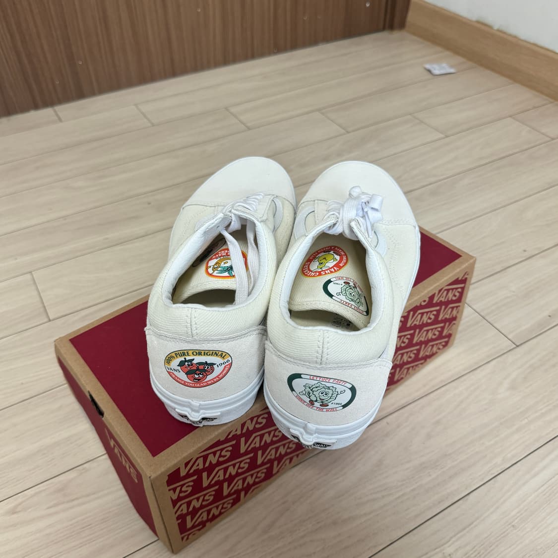 290새상품 반스 올드스쿨 프루츠 스티커 후르츠 화이트 크림 상품이미지2