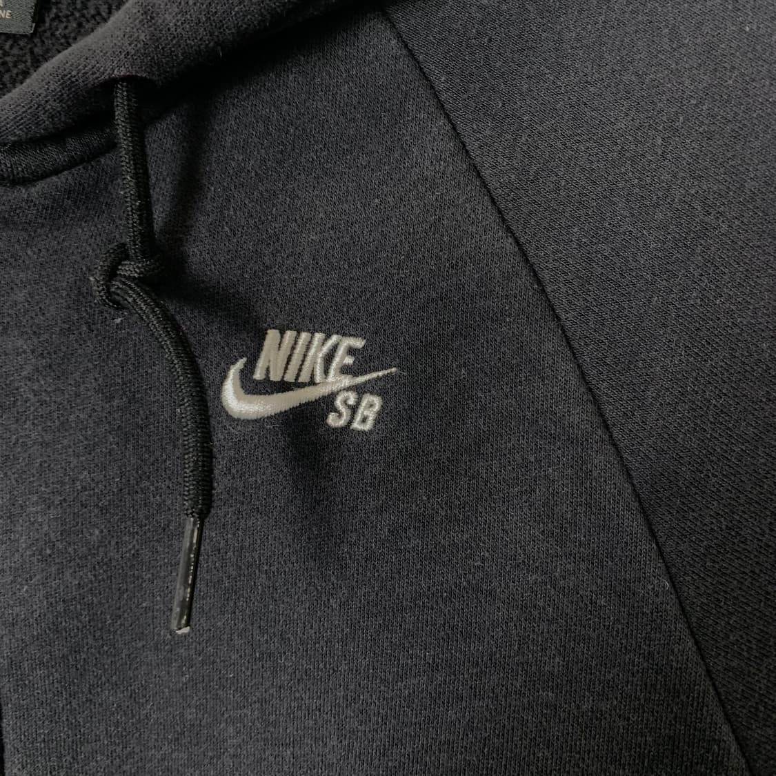 나이키 sb 블랙 후드집업 상품이미지4