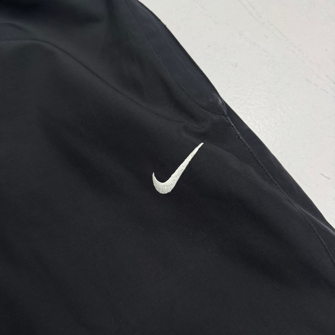 나이키 00s 유벤투스 스우시 올드스쿨 와이드 바람막이 트랙팬츠 상품이미지4