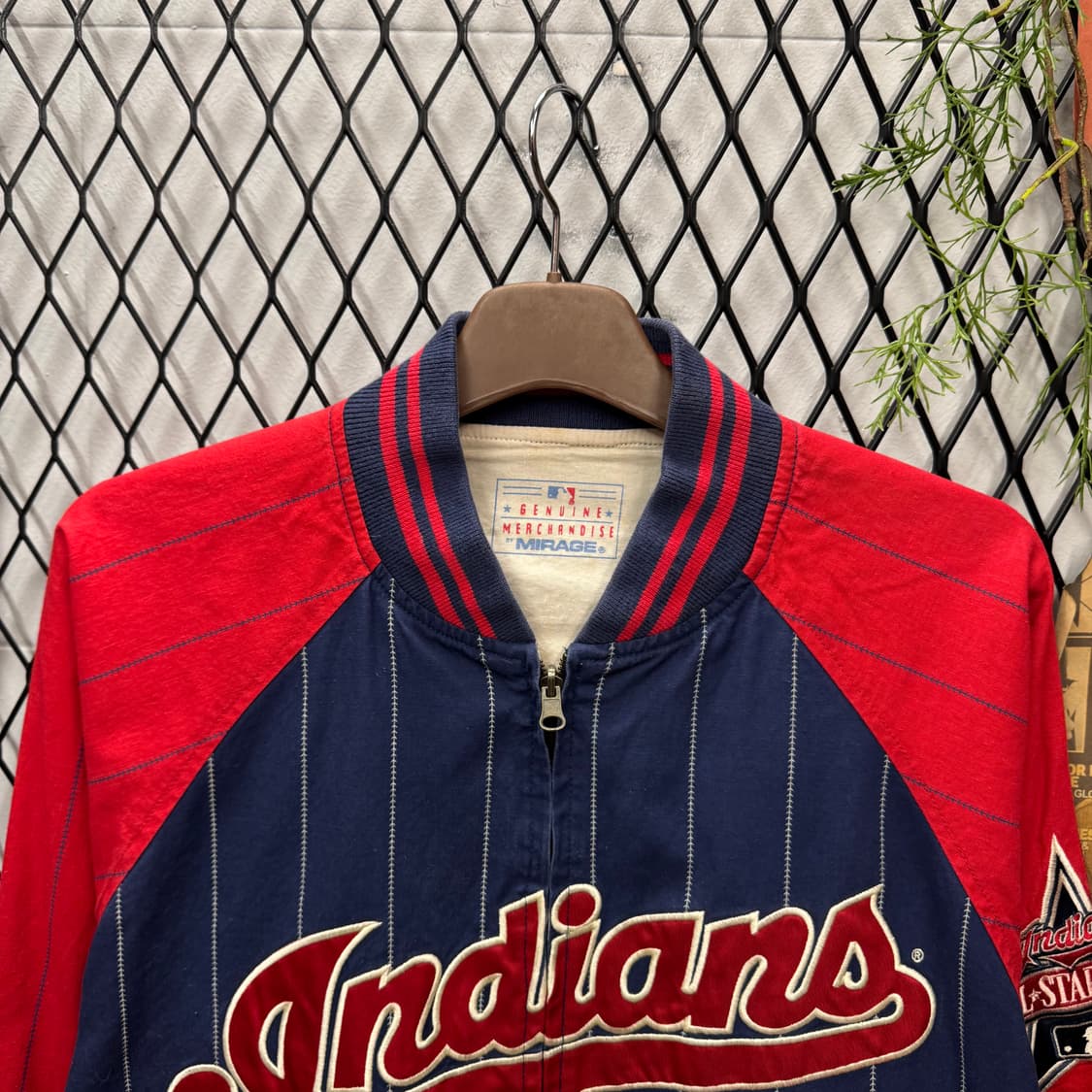 90s MLB 클리블랜드 인디언스 리버시블 핀스트라이프 자켓 상품이미지5