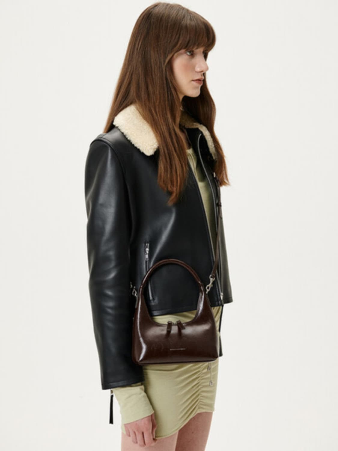 마지셔우드 HOBO MINI STRAP dark brown crinkle 상품이미지4