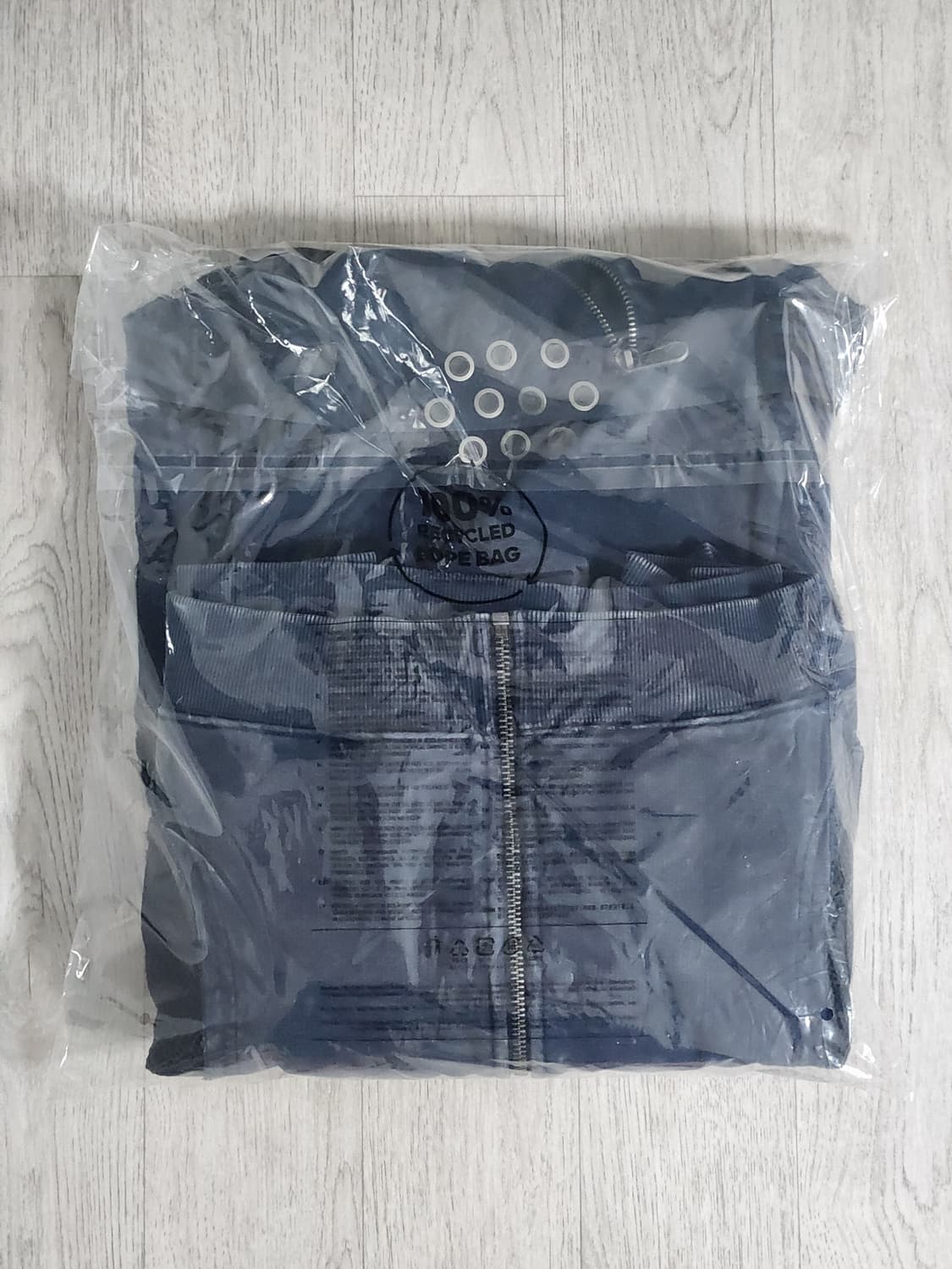 (미개봉) 아디다스 × 떠그 클럽 후드 집업 상품이미지2