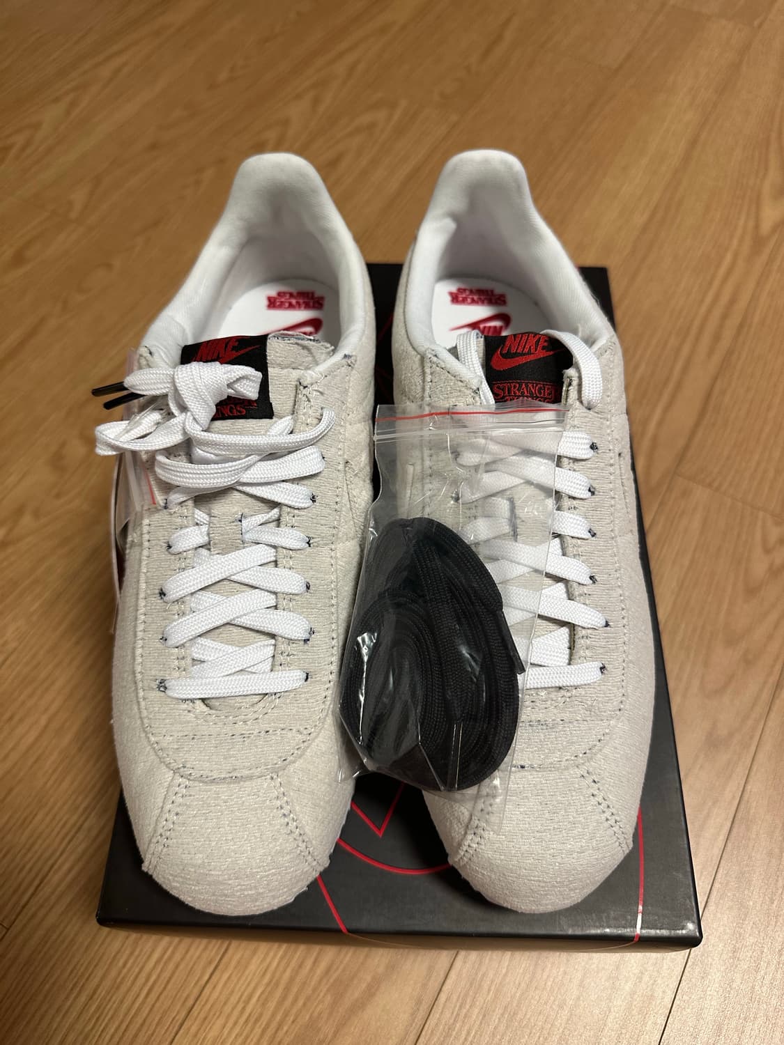 나이키 코르테즈 기묘한이야기 265 새상품 상품이미지1