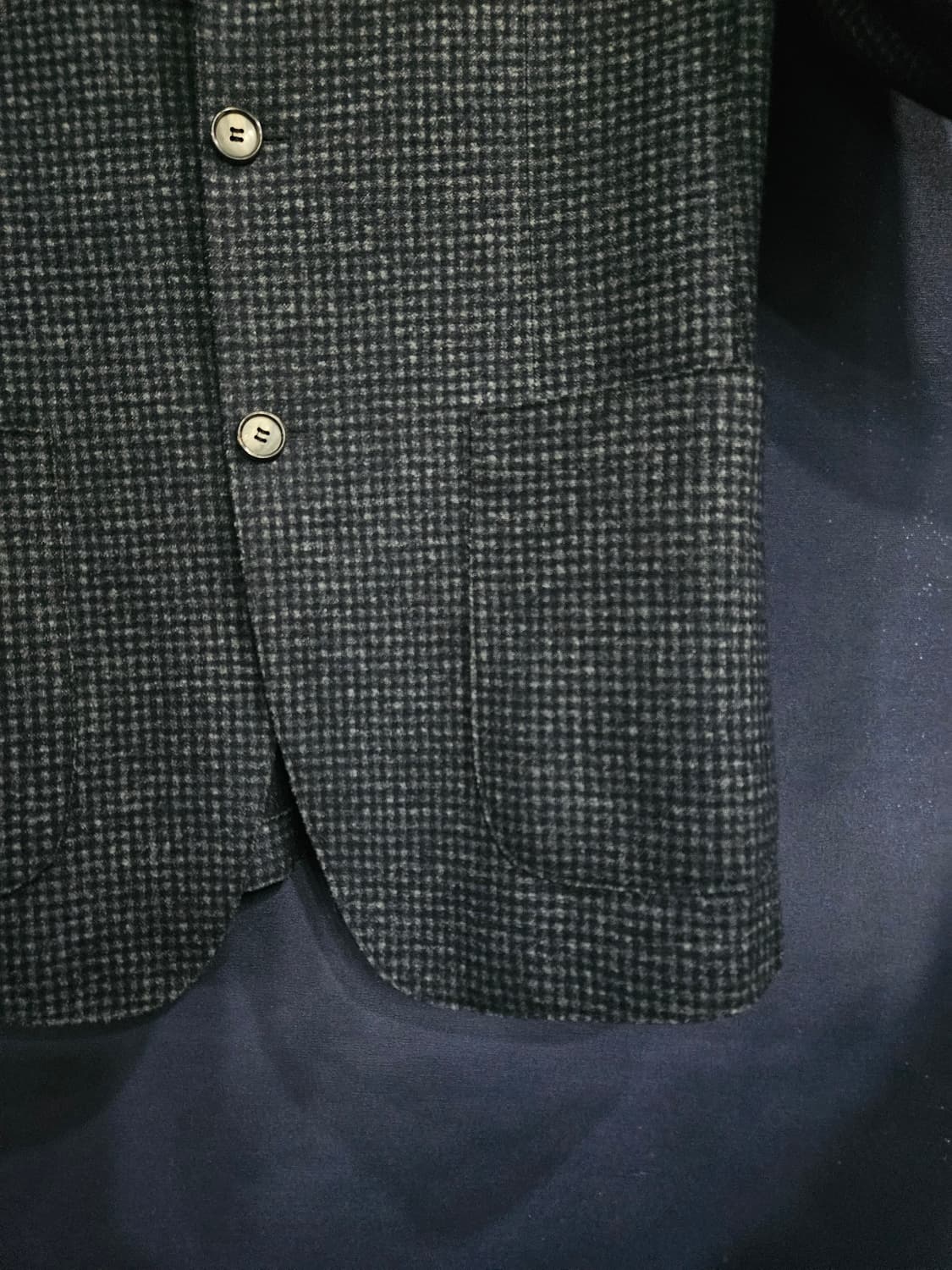 헤지스 스트라이프 체크 남성 슬림핏 95~100 정장자켓  상품이미지6