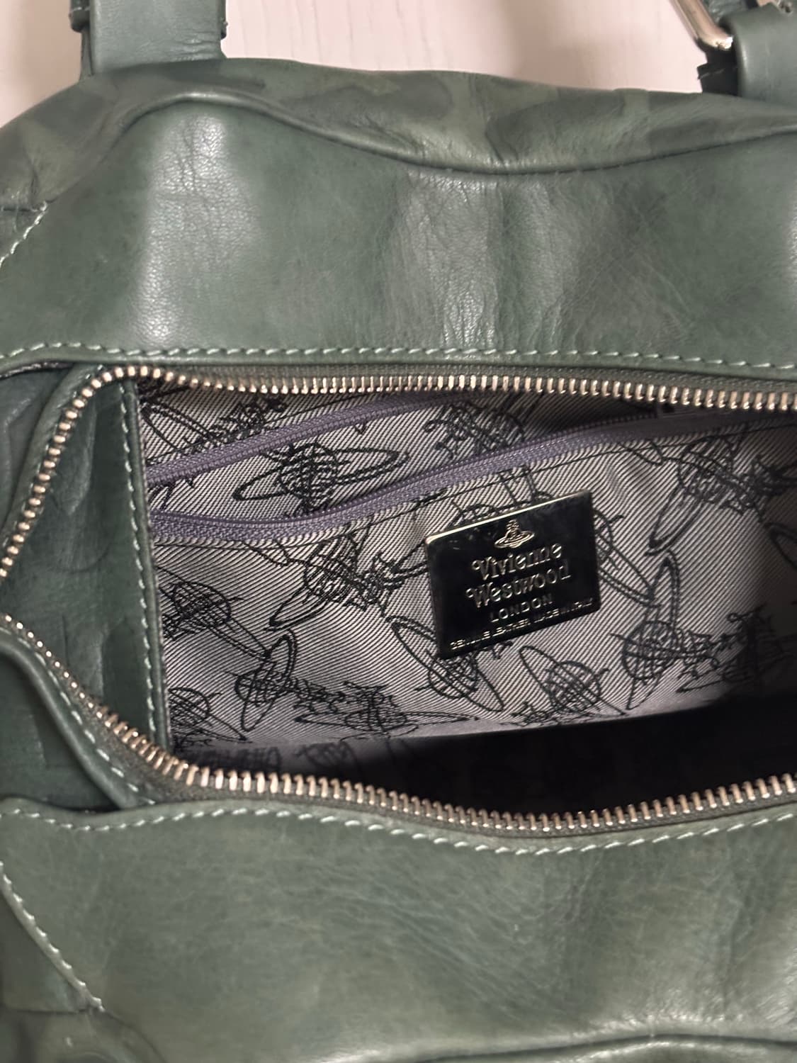 비비안 웨스트우드 orb 레터링 백 상품이미지4