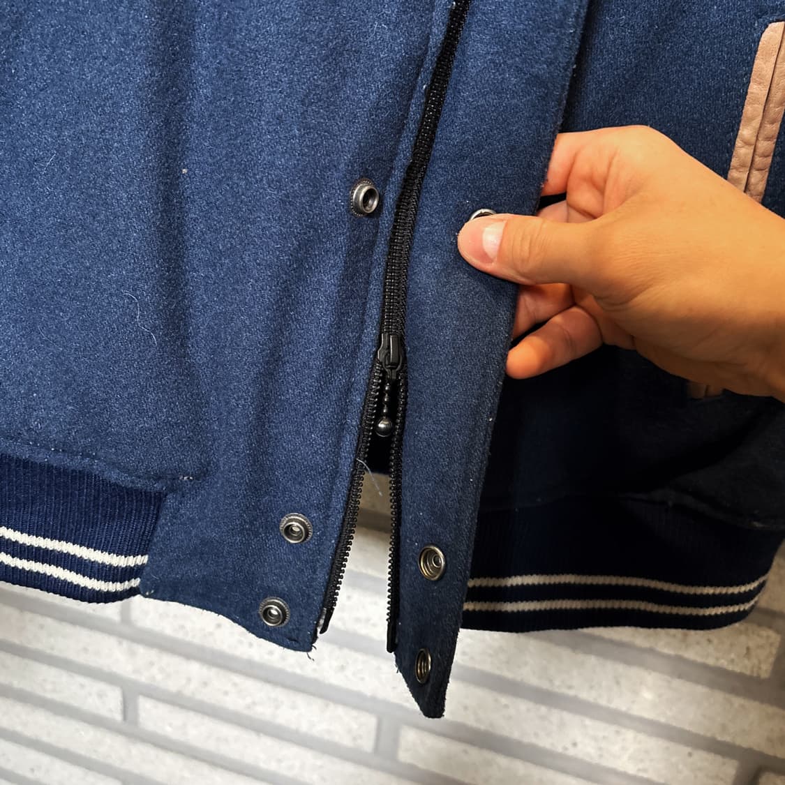 JPN VINTAGE 쉽스킨 레더 바시티 집업자켓 투웨이 디테일 네이비 상품이미지8