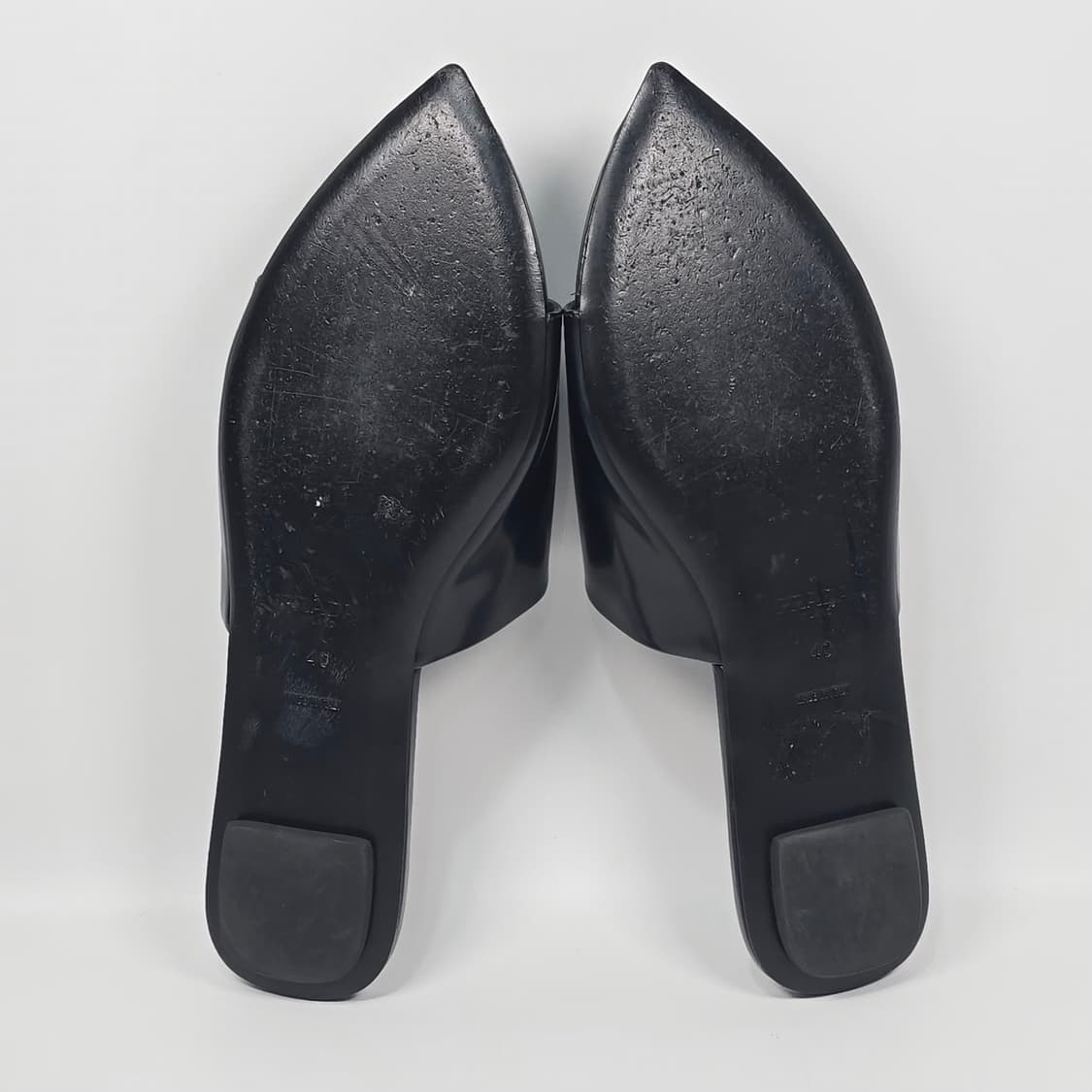 프라다 삼각로고 브러시디 러더 슬리퍼 뮬 ( 260 ) 상품이미지7