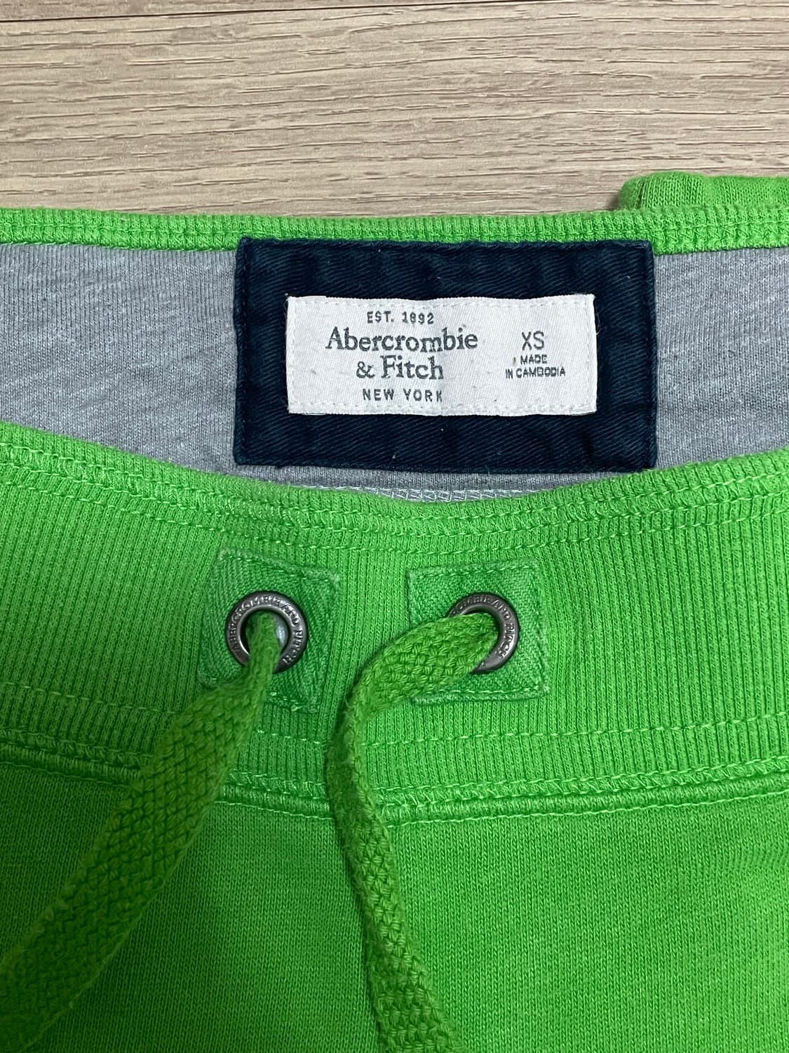 아베크롬비 연두 트레이닝 팬츠 상품이미지3