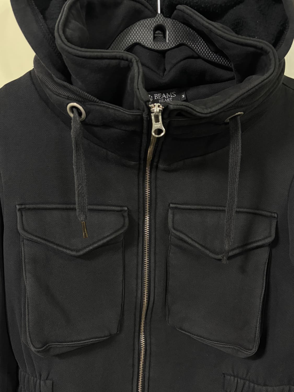 빔즈(BEAMS) 밀리터리 스타일 3D 포켓 후드 재킷 상품이미지2