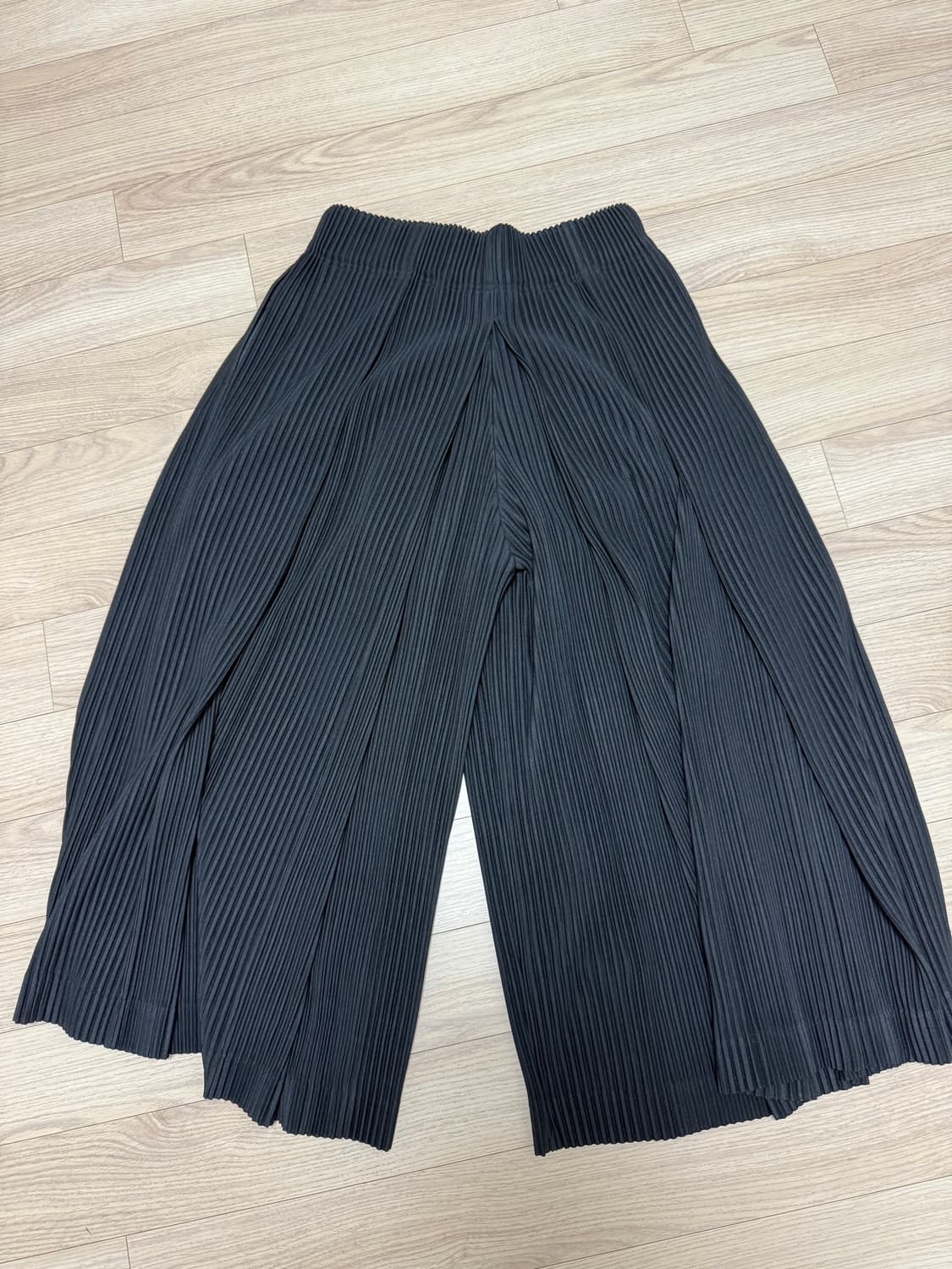 옴므플리세 24년7월 하카마 블랙 2사이즈 상품이미지6