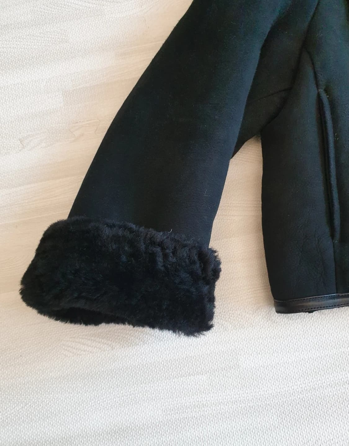 아크네 (Acne studios) 양가죽 무스탕 상품이미지4