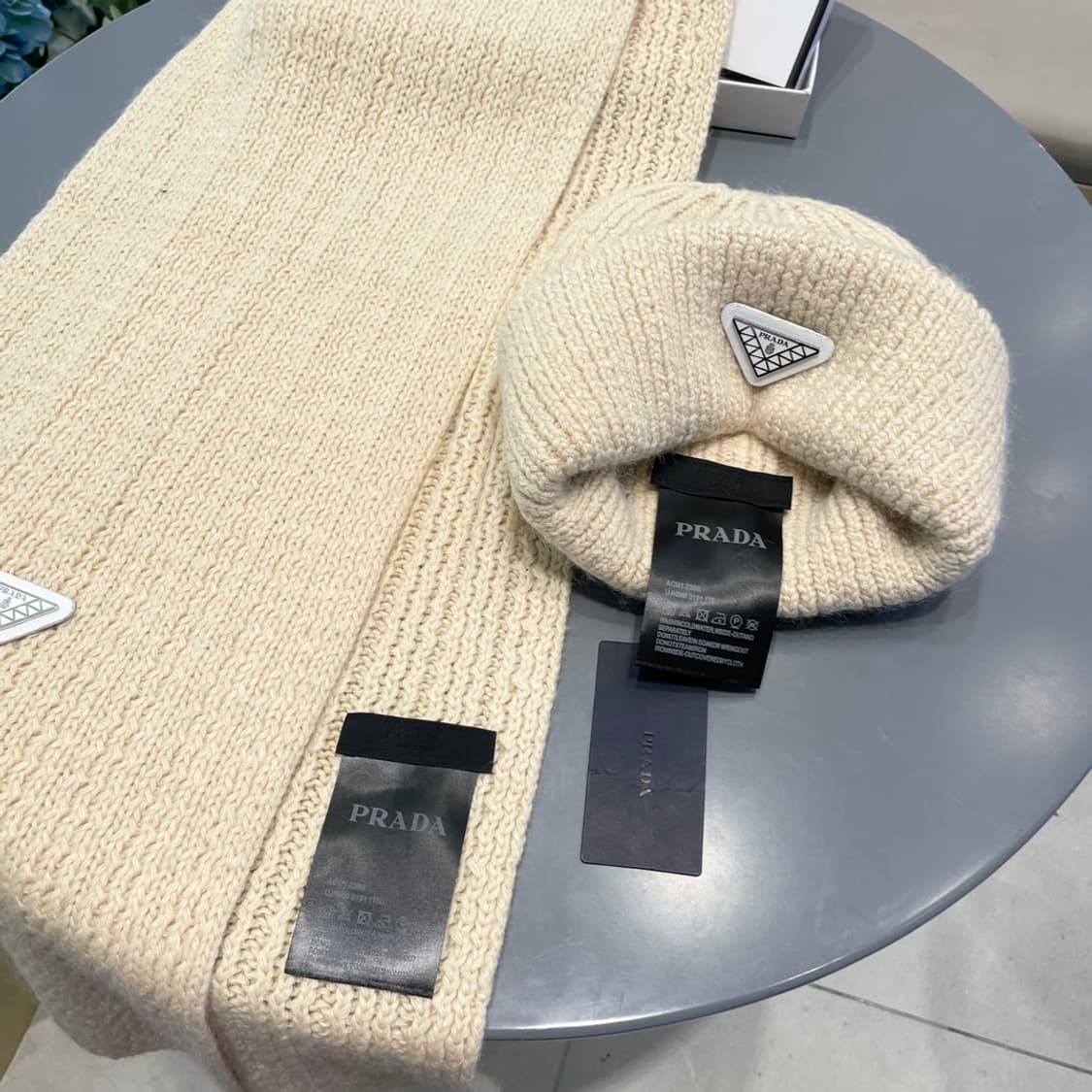 프라다 클래식 세트 [모자 & 스카프] 상품이미지5