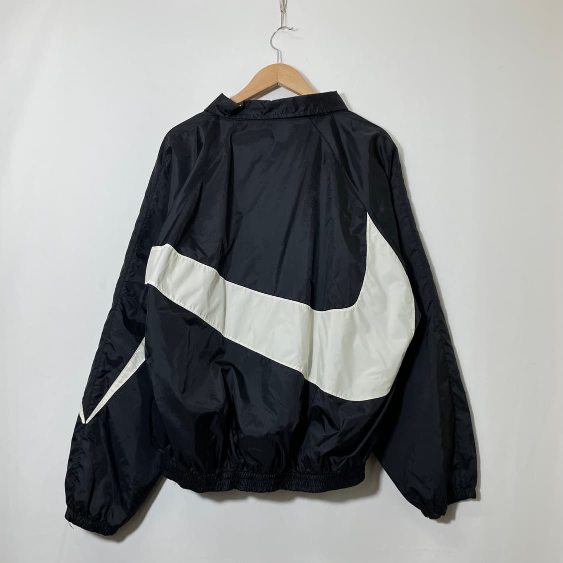 나이키 빅스우시 바람막이 L 상품이미지4