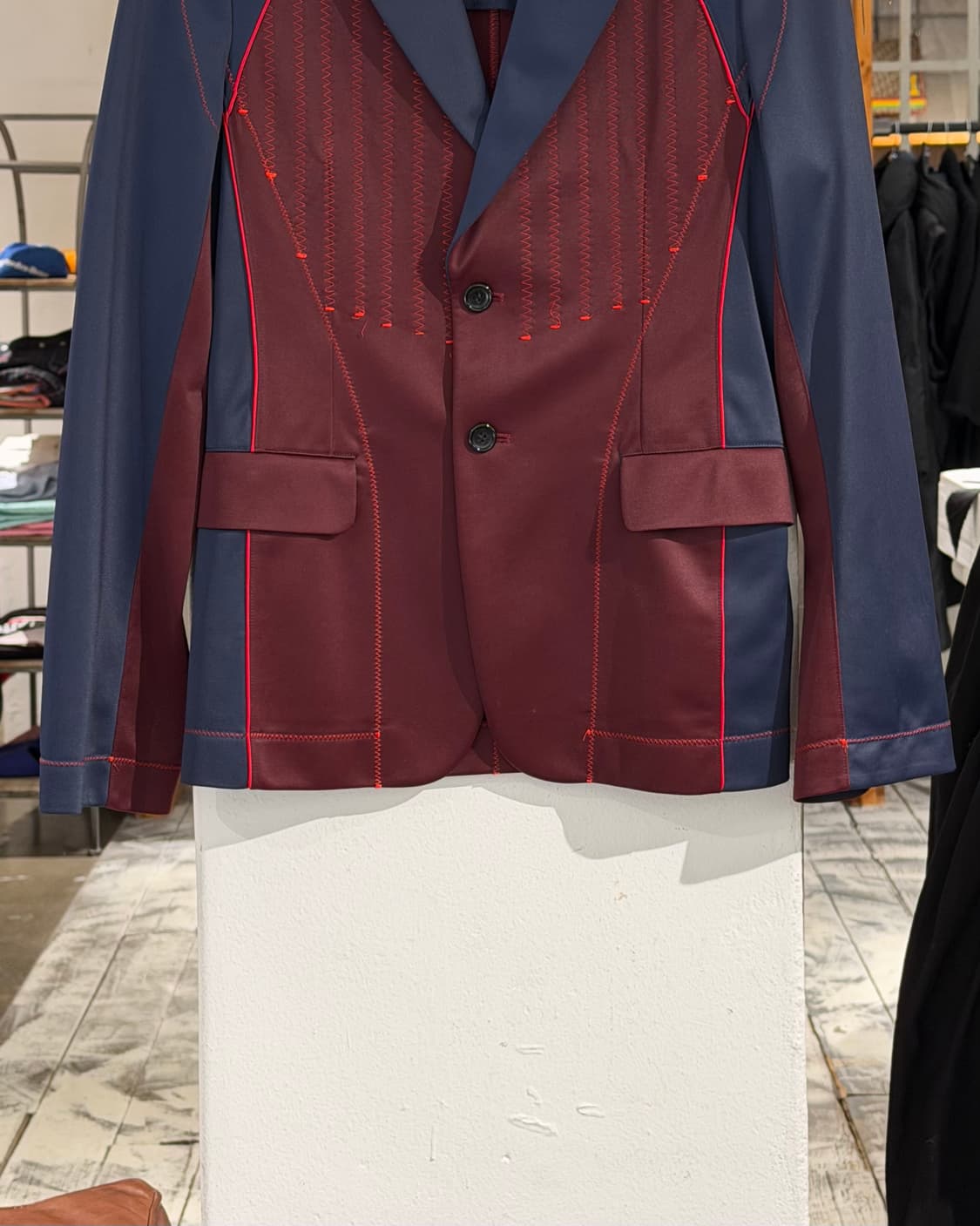 준야 와타나베 맨 레드 블루 배색 스티치 디테일 블레이저 상품이미지5