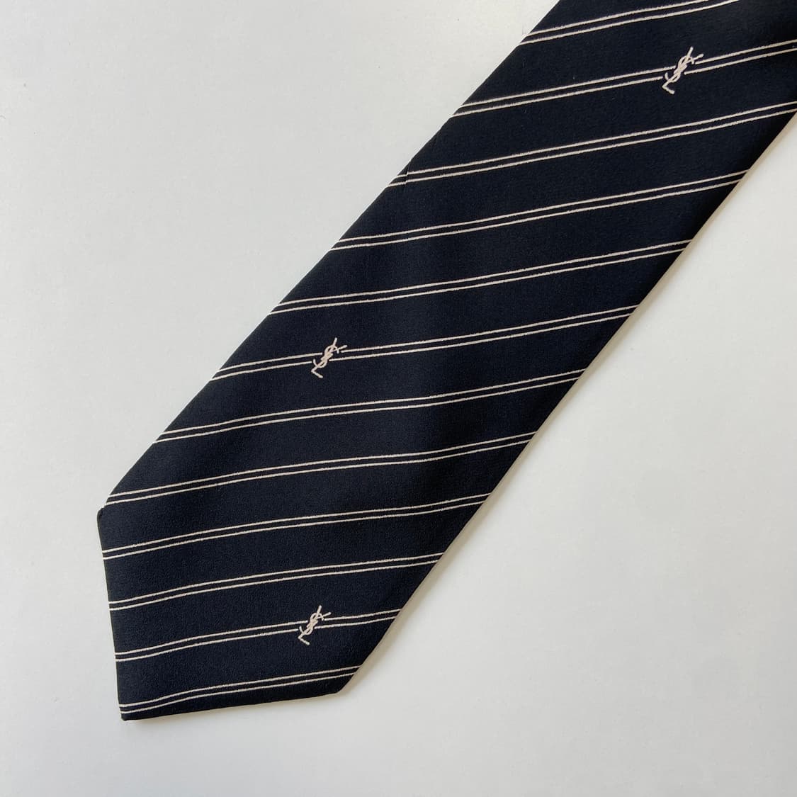입생로랑(YSL)  모노그램 명품 정품 넥타이 상품이미지6