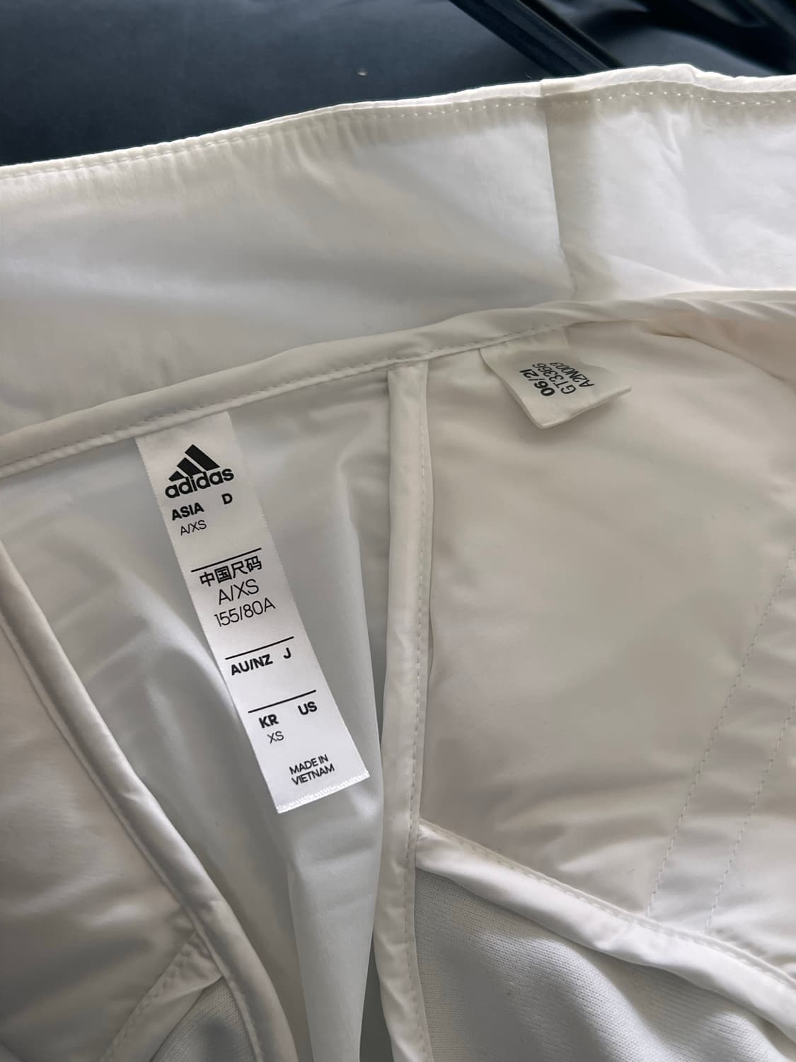 Adidas 경량 패딩 xs 상품이미지5