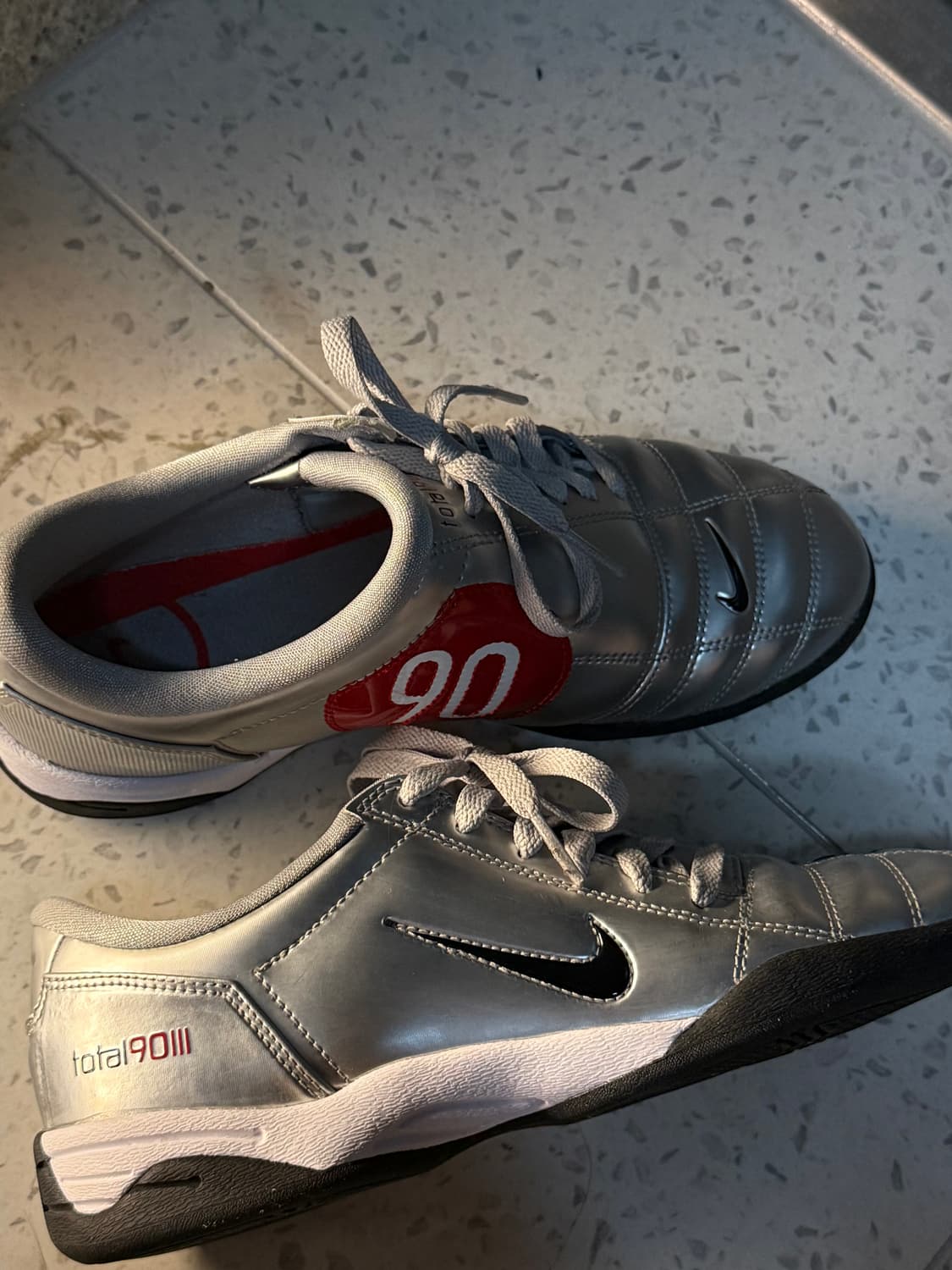 [250] 나이키 토탈 90 3 SP 메탈릭 실버 앤 블랙 상품이미지3