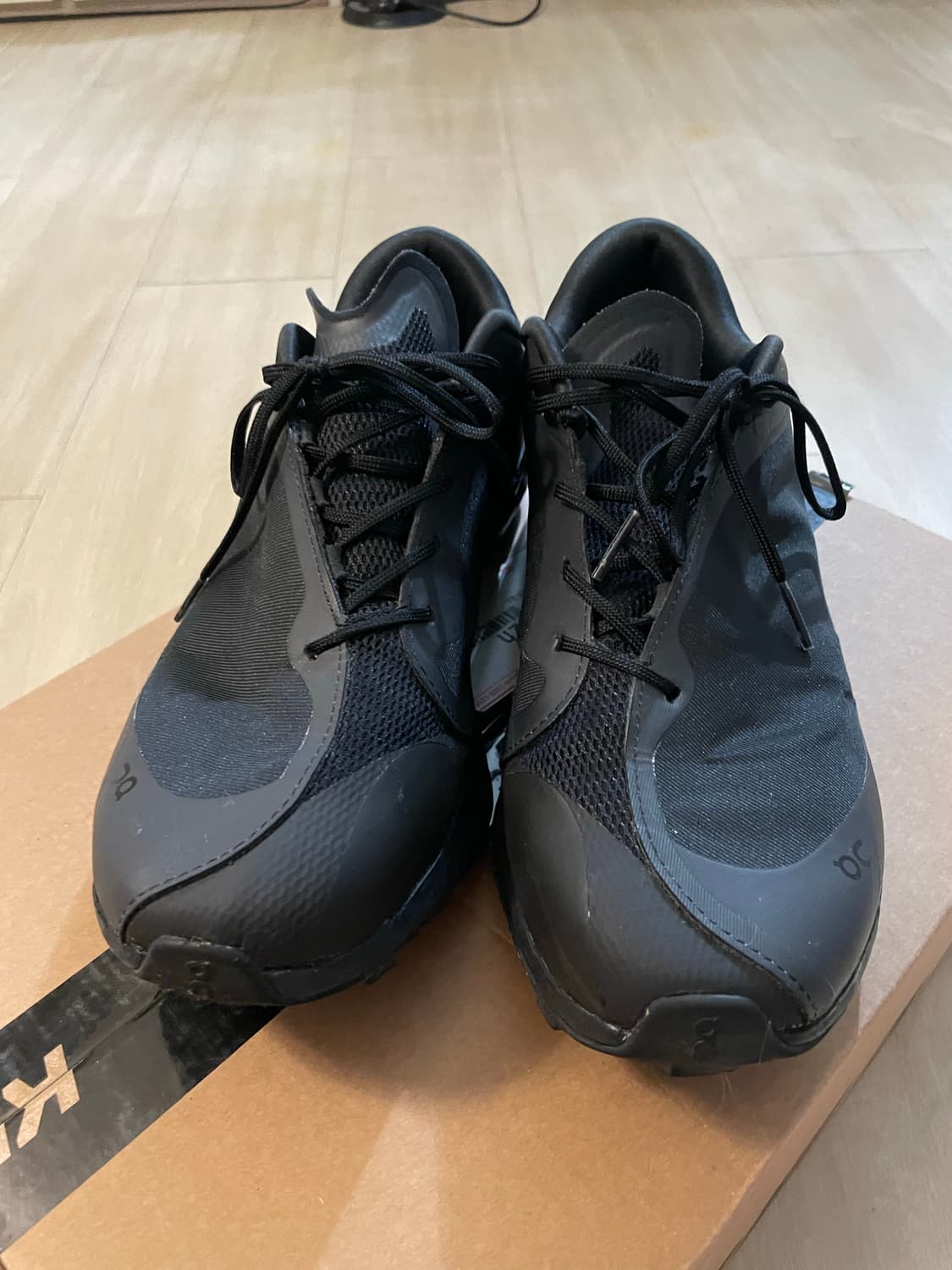 (265) 온 러닝 x 포스트아카이브팩션 파프 클라우드벤쳐 피크올블랙 상품이미지1