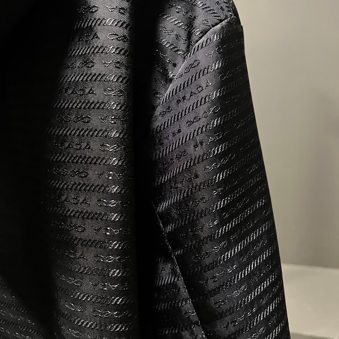 프라다 리나일론 자카드 로고 후드 자켓 상품이미지6