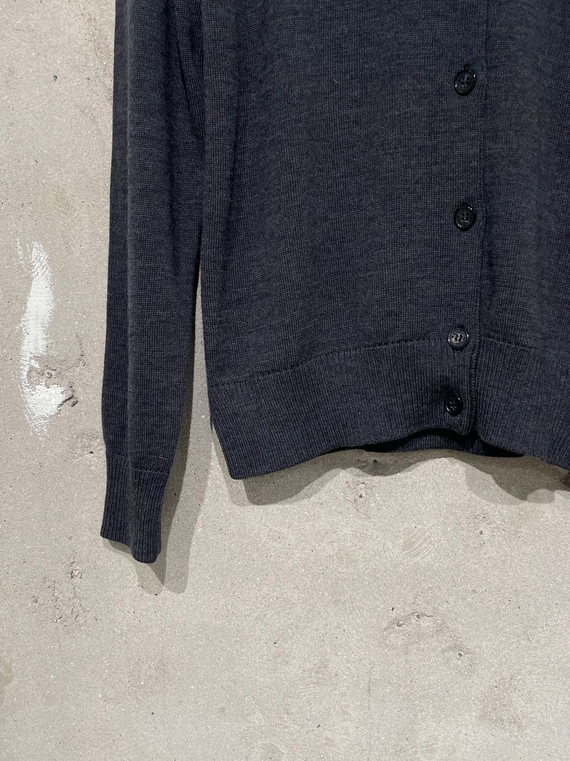 메종 키츠네 차콜 폭스 헤드 울 버튼 가디건 상품이미지4