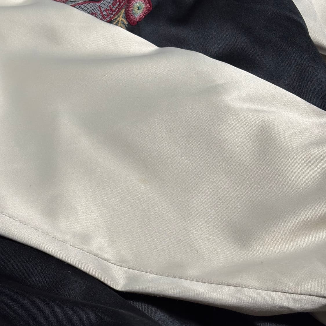 M 에이치커넥트 플라워 자수 스카쟌 상품이미지6