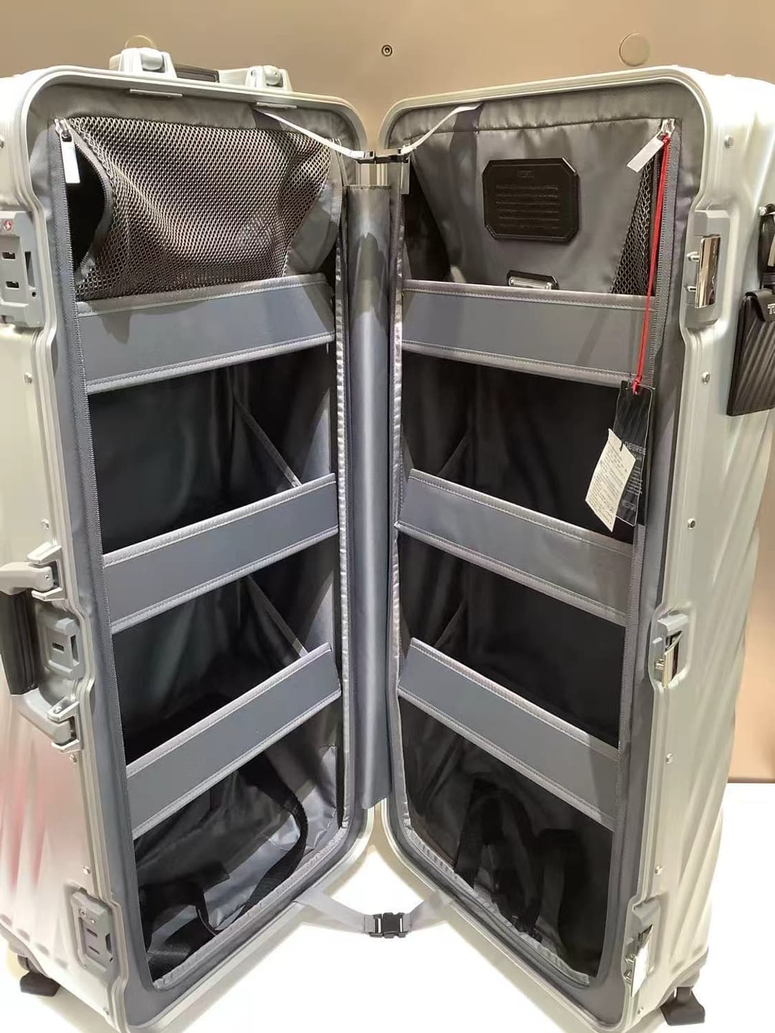 TUMI 롤링 트렁크 캐리어 손흥민캐리어 상품이미지4