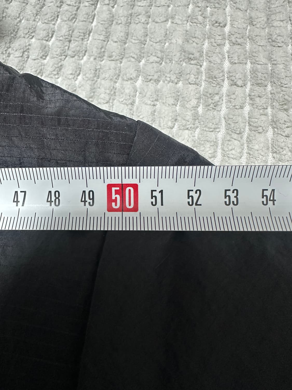 데상트 블랙 후드 자켓 상품이미지5