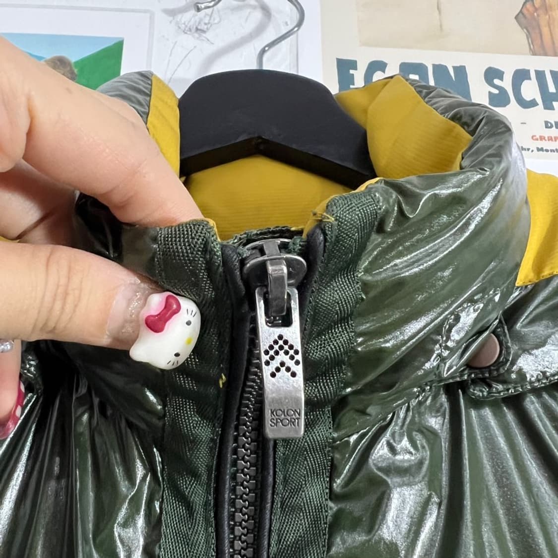 코오롱스포츠 글로시 유광 패딩  상품이미지5