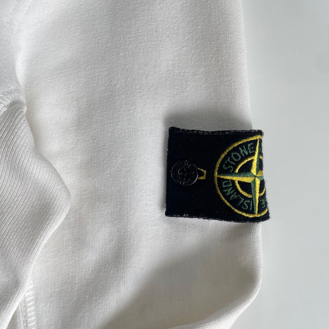 Stone Island  스톤 아일랜드 와펜 코튼 후드집업 상품이미지2