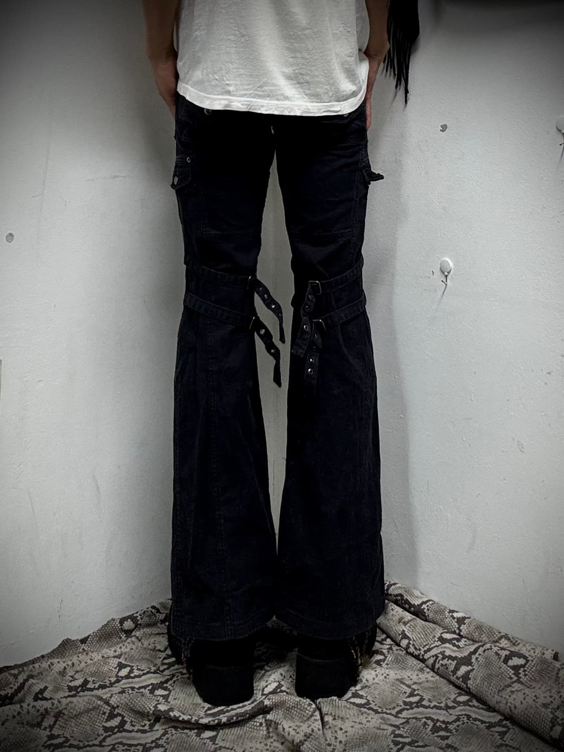 00’s Bondage Detail Flared Low rise Pant 상품이미지9