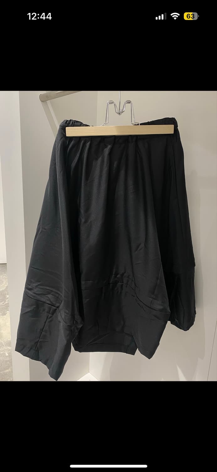 꼼데가르송 꼼데가르송 24SS 비대칭 폴리 스커트 (블랙 S) 상품이미지1