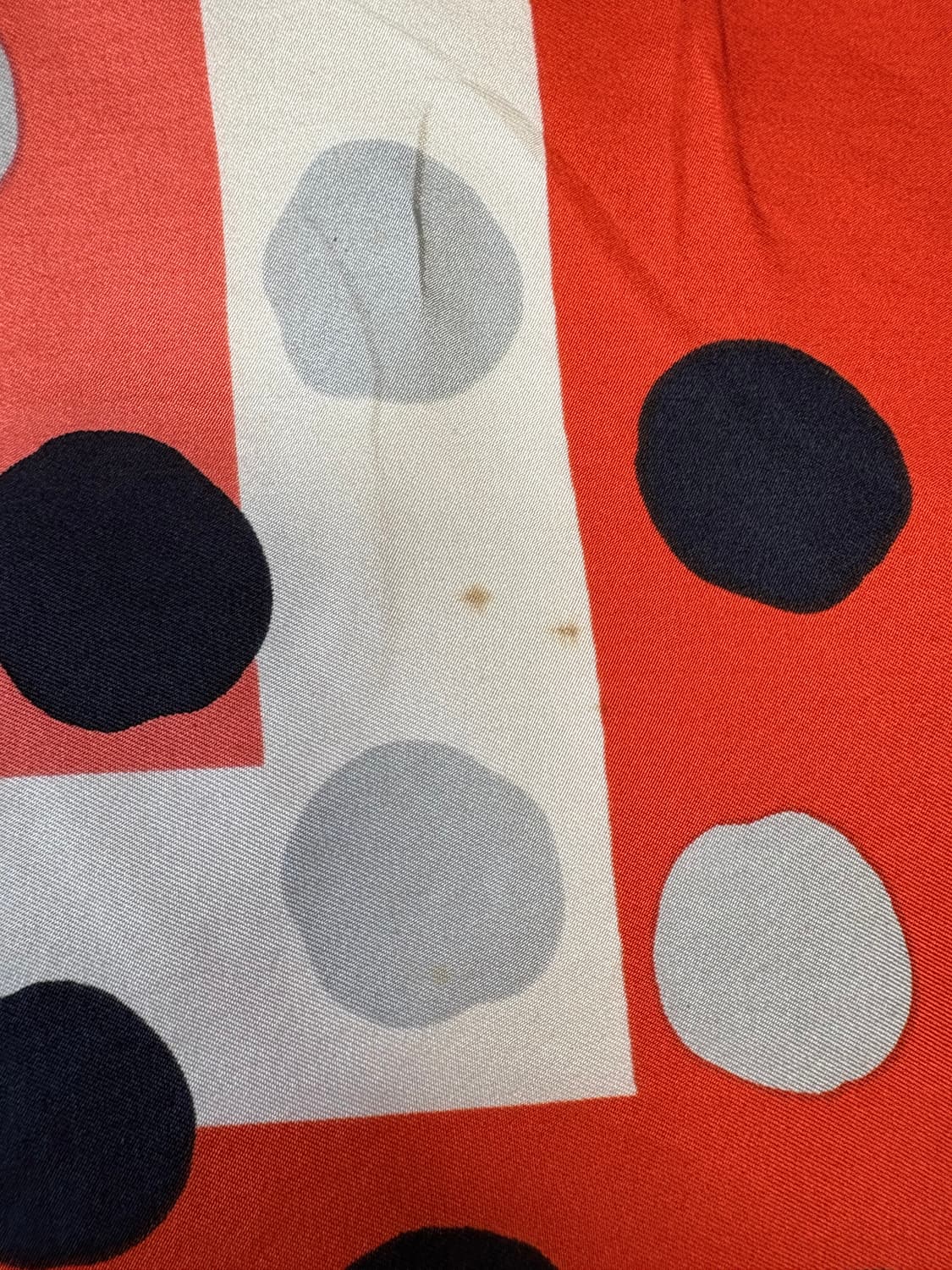 [빈티지] 입생로랑 YSL 도트 실크 포켓스퀘어 / 손수건 상품이미지3