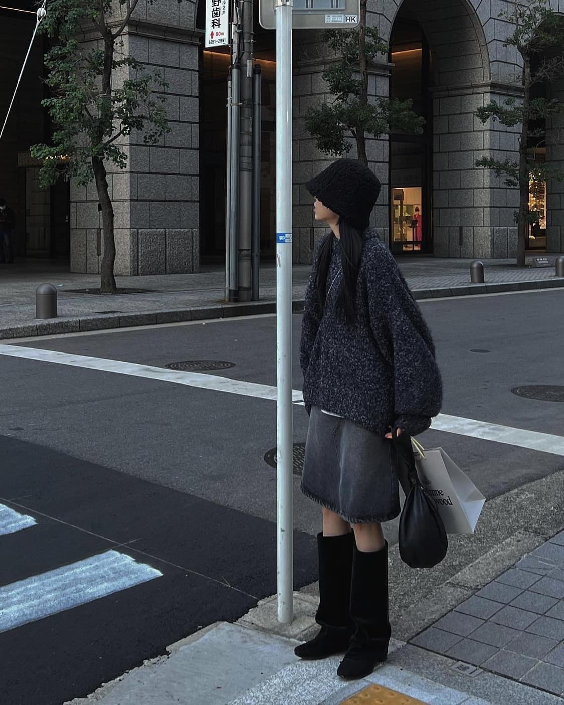 트리밍버드 푸들 알파카 니트 블랙 상품이미지1