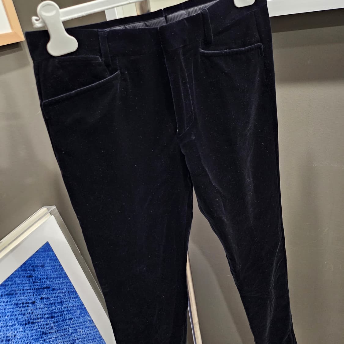 톰포드 벨벳 테일러드 블랙 팬츠 상품이미지2