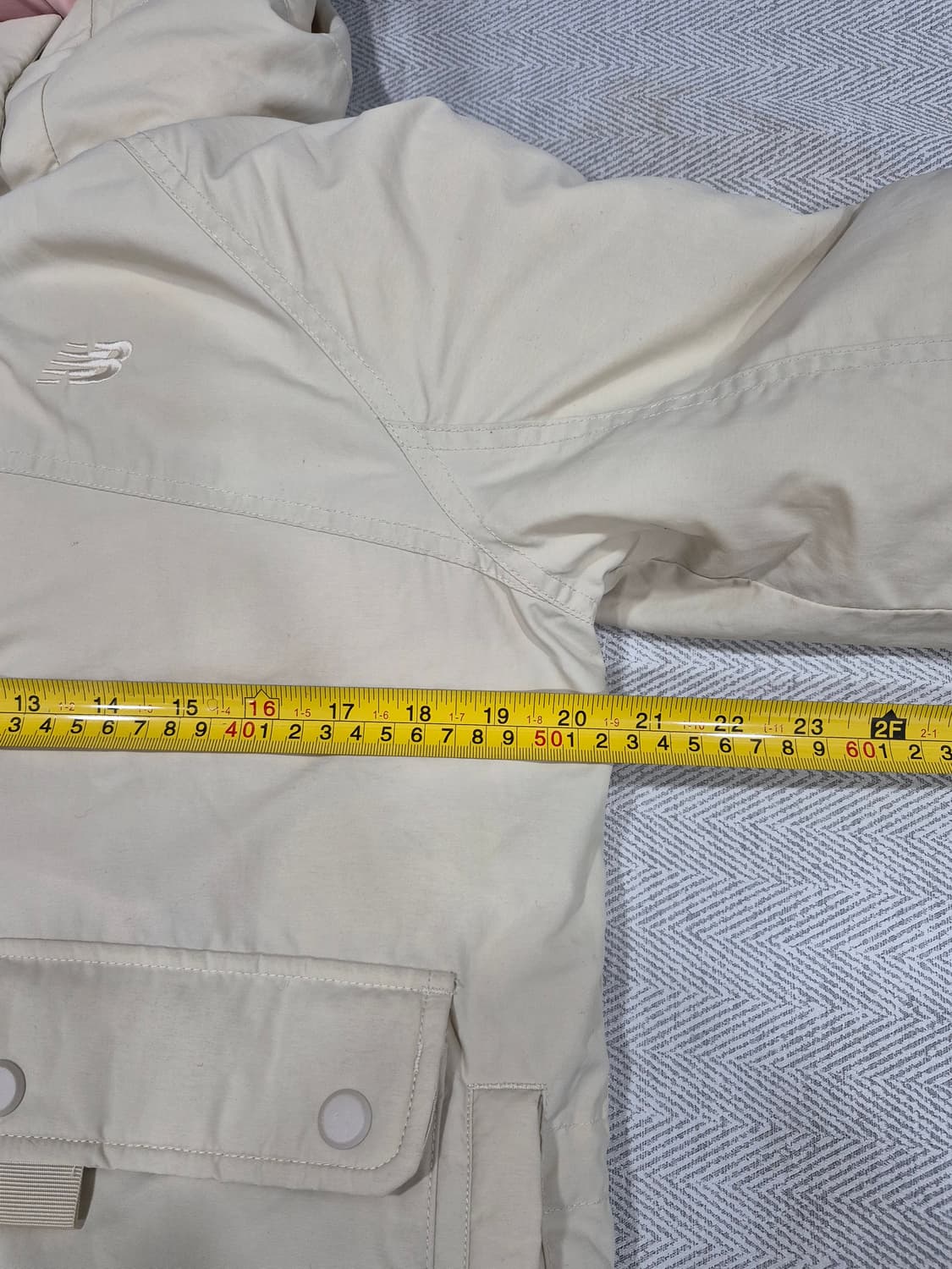 뉴발란스 딸기우유 아이보리 리버시블 양면 구스다운 패딩 점퍼 여성 XS 상품이미지9