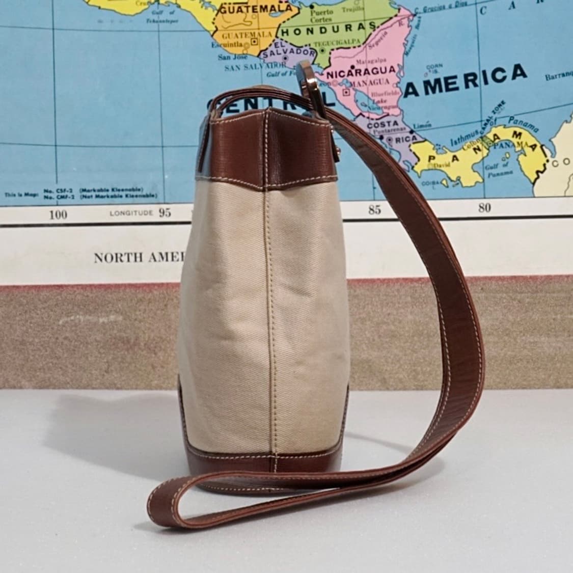 발렉스트라 빈티지 레더 스트랩 숄더백 상품이미지6